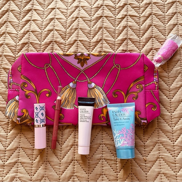 Estee Lauder 4Pc Makeup Skincare Gift Set - Picture 3 of 4